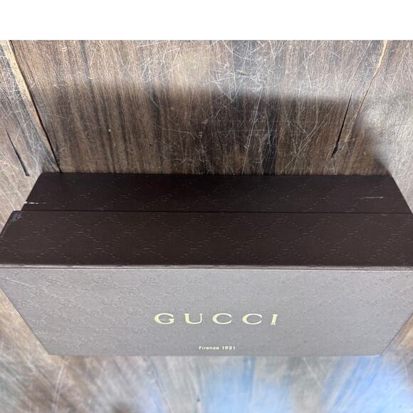 "GUCCI" Shoe box, Empty, 12.5"L x 5"T x 5.5" D - Picture 4 of 9